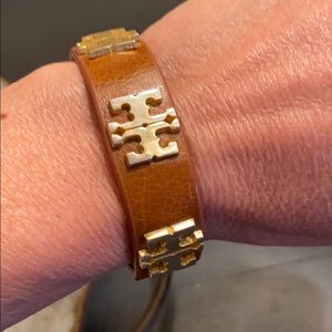 Leather bracelet “Tory Burch”